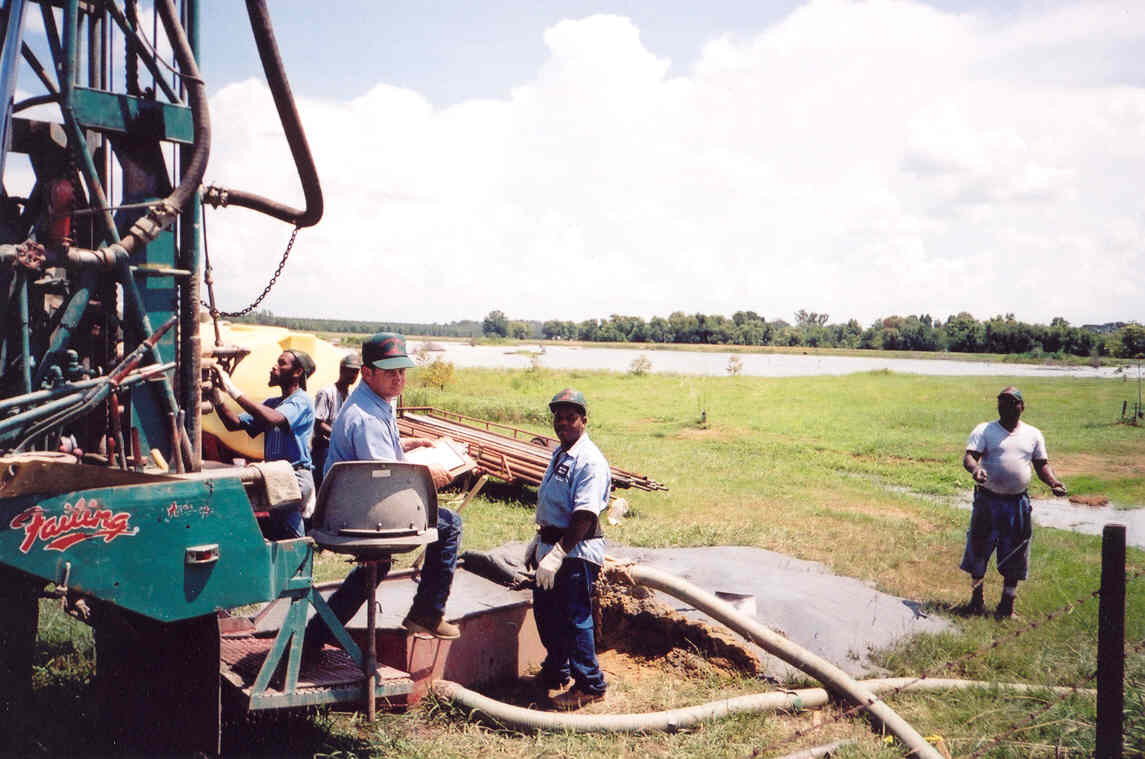 Tom Willis and crew install an 8 inch well for Donavan Lake